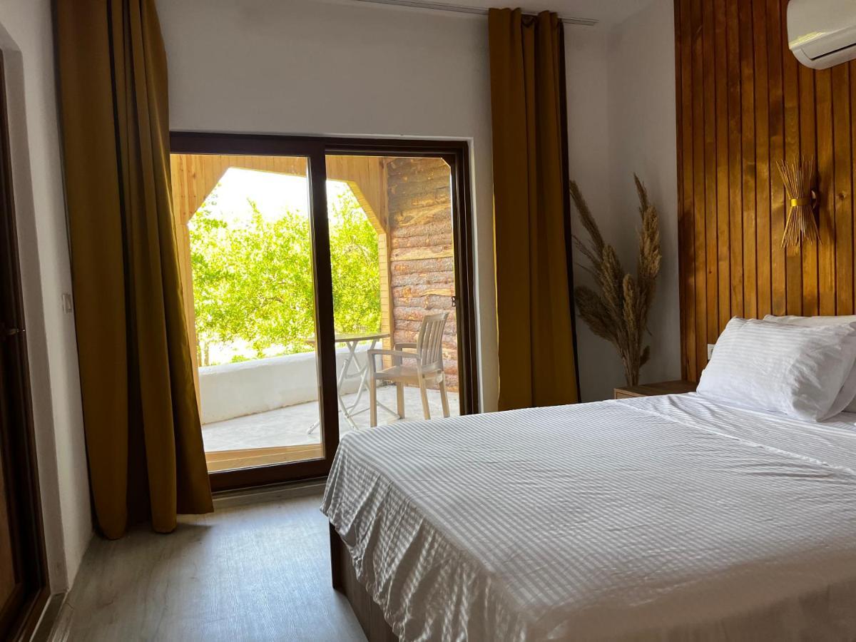 Sunset Boutique Hotel & Apartments Чирали Екстер'єр фото