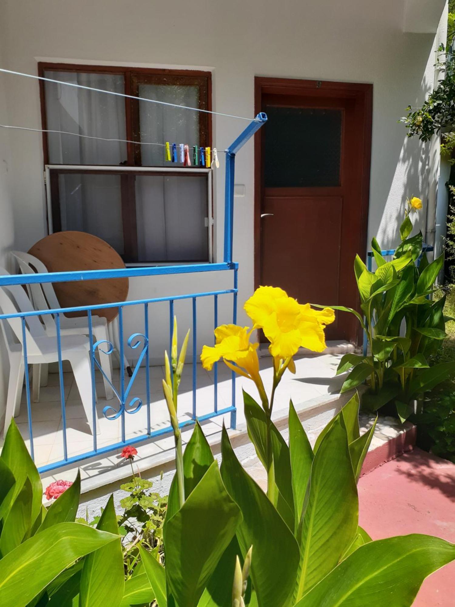 Sunset Boutique Hotel & Apartments Чирали Номер фото