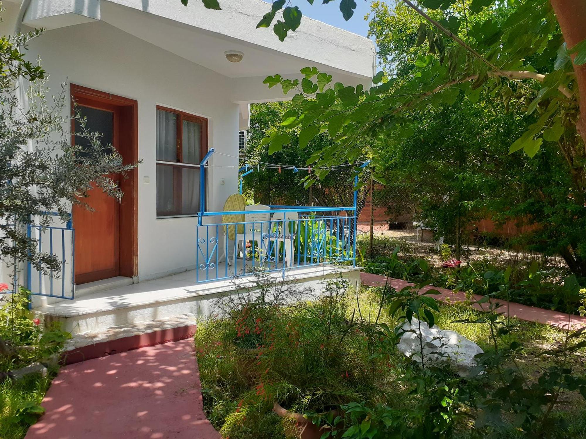 Sunset Boutique Hotel & Apartments Чирали Номер фото