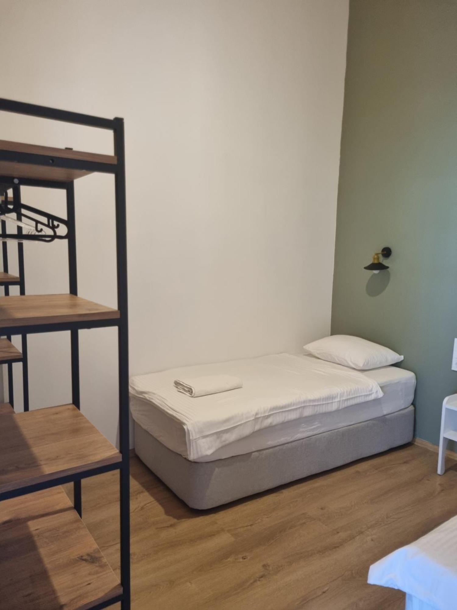 Sunset Boutique Hotel & Apartments Чирали Номер фото
